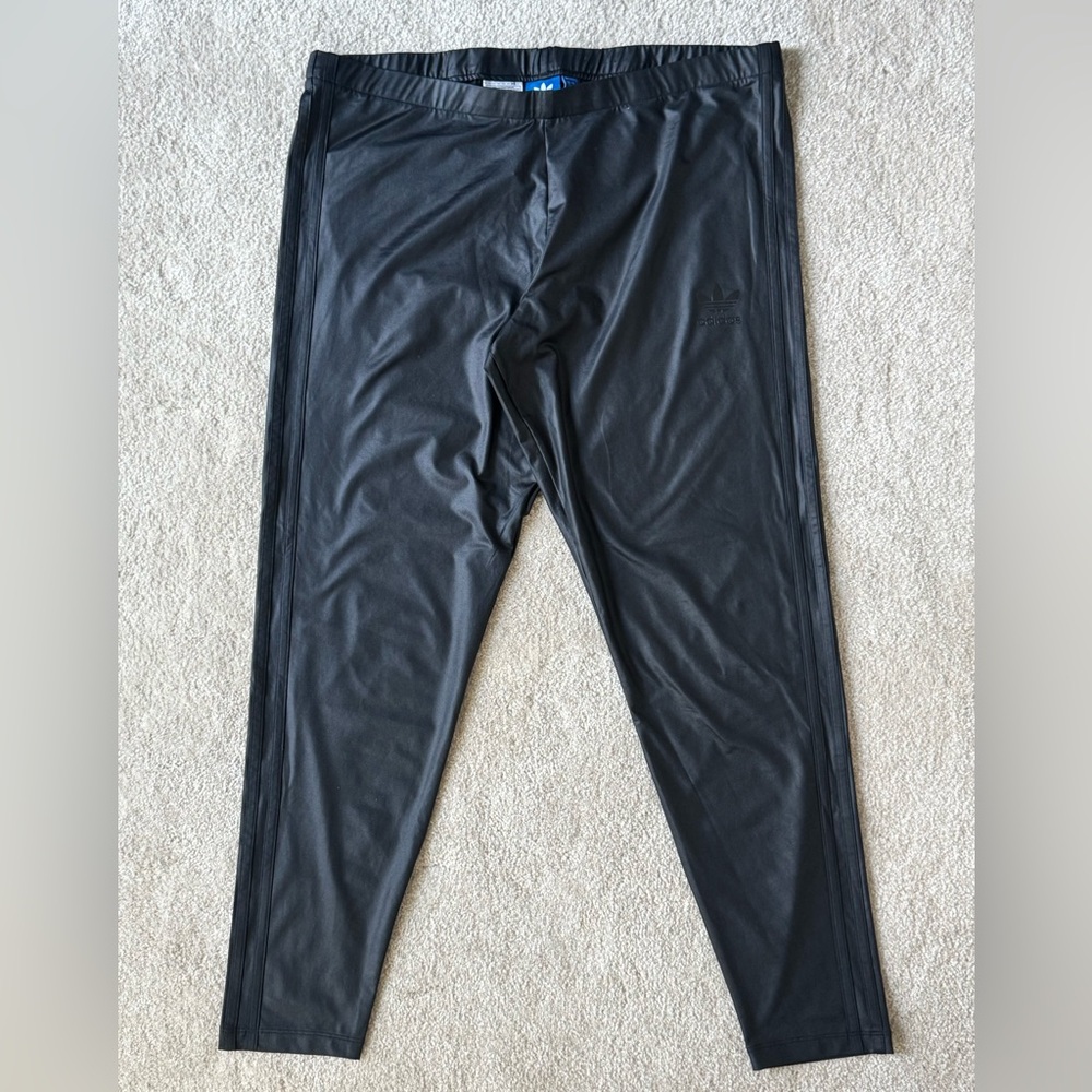 Adidas Women’s Athletic Shiny Stretchy leggings - Black - Size XL - NWT